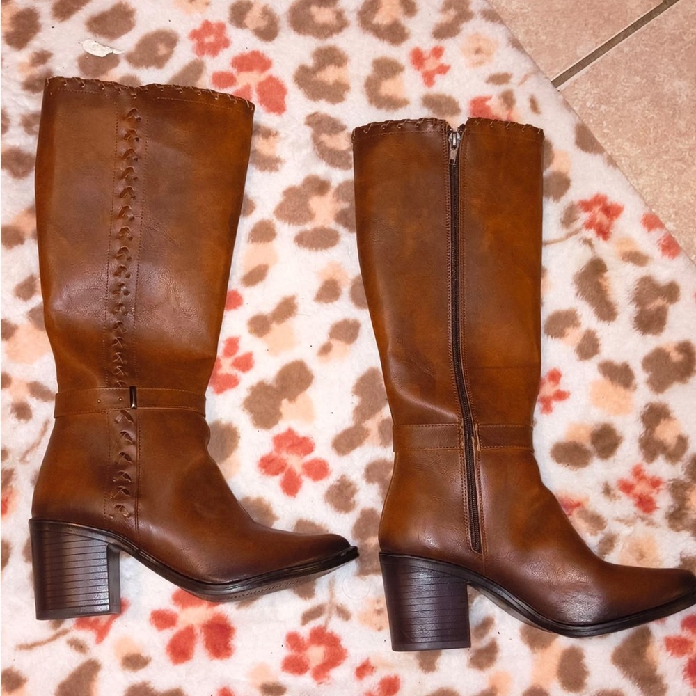 NWOT Brown Leather High Boots